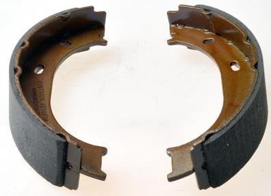Барабанні гальмівні колодки (задні) B120128