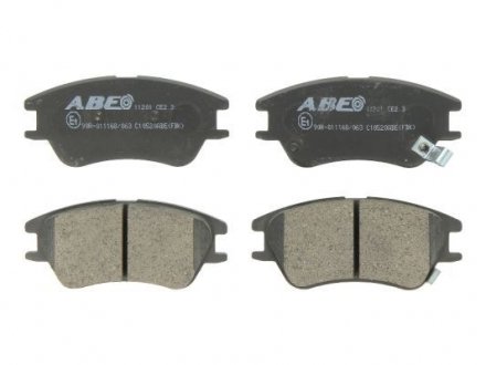 Дисковые тормозные колодки (передние) ABE C10520ABE (фото 1)