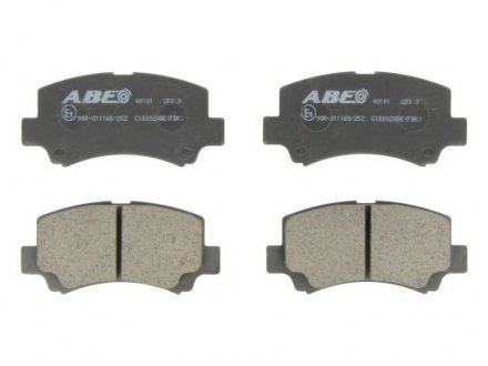 Дисковые тормозные колодки (передние) ABE C18002ABE (фото 1)