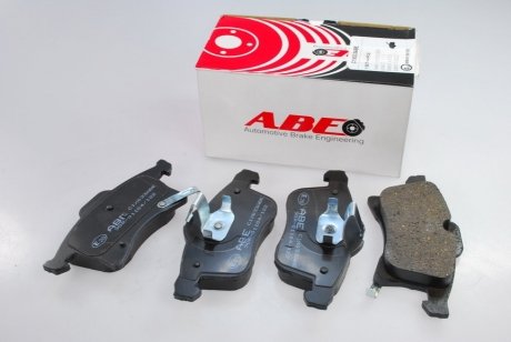 Дисковые тормозные колодки (передние) ABE C1X033ABE (фото 1)