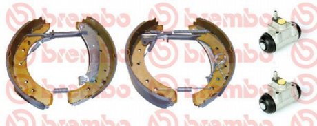 Барабанные тормозные колодки (задние) BREMBO K23 036 (фото 1)