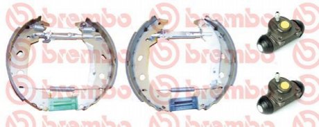 Барабанные тормозные колодки (задние) BREMBO K23 045 (фото 1)
