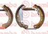 Барабанные тормозные колодки (задние) BREMBO K59 038 (фото 1)