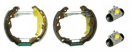Барабанные тормозные колодки (задние) BREMBO K59 049 (фото 1)