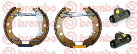 Барабанные тормозные колодки (задние) BREMBO K61 066 (фото 1)
