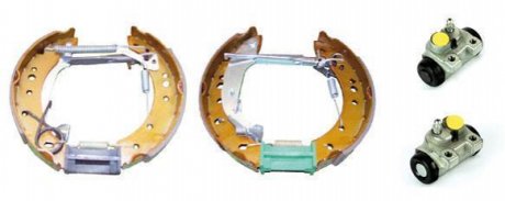 Барабанные тормозные колодки (задние) K61 079