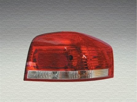 Задний фонарь Audi: A3 (2003-2013) MAGNETI MARELLI 714028040803 (фото 1)