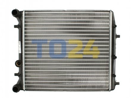 Радиатор охлаждения двигателя 652691