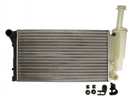 Радиатор NRF 53075 (фото 1)