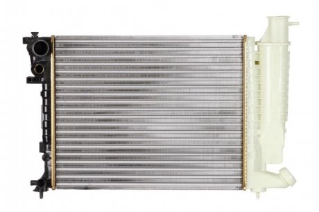 Радіатор охолодження двигуна NRF 58823 (фото 1)