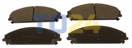 Дисковые тормозные колодки (передние) STARLINE BD S742 (фото 1)