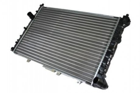 Радиатор охлаждения двигателя THERMOTEC D7D002TT (фото 1)