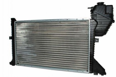 Радиатор охлаждения двигателя THERMOTEC D7M002TT (фото 1)