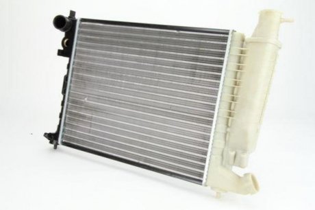 Радиатор D7P025TT