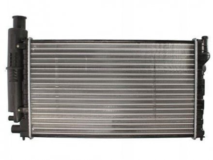 Радиатор охлаждения двигателя THERMOTEC D7P048TT (фото 1)