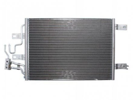 Радиатор кондиционера THERMOTEC KTT110165 (фото 1)