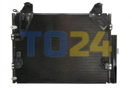 Радіатор кондиціонера THERMOTEC KTT110556 (фото 1)