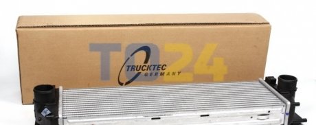 Радиатор интеркулера TRUCKTEC 02.40.235 (фото 1)