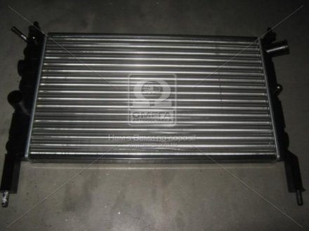 Радіатор охолодження двигуна Van Wezel 37002023 (фото 1)